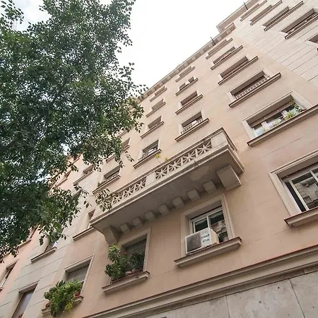 The Sagrada Familia Apartman Barcelona